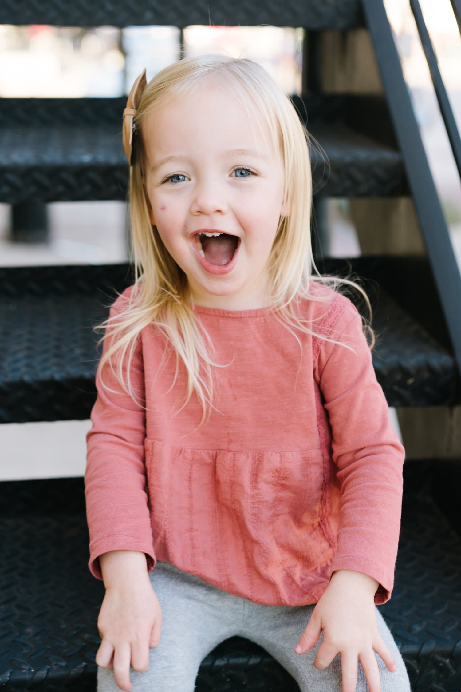 Picture of girls in Downtown Bryan, Texas